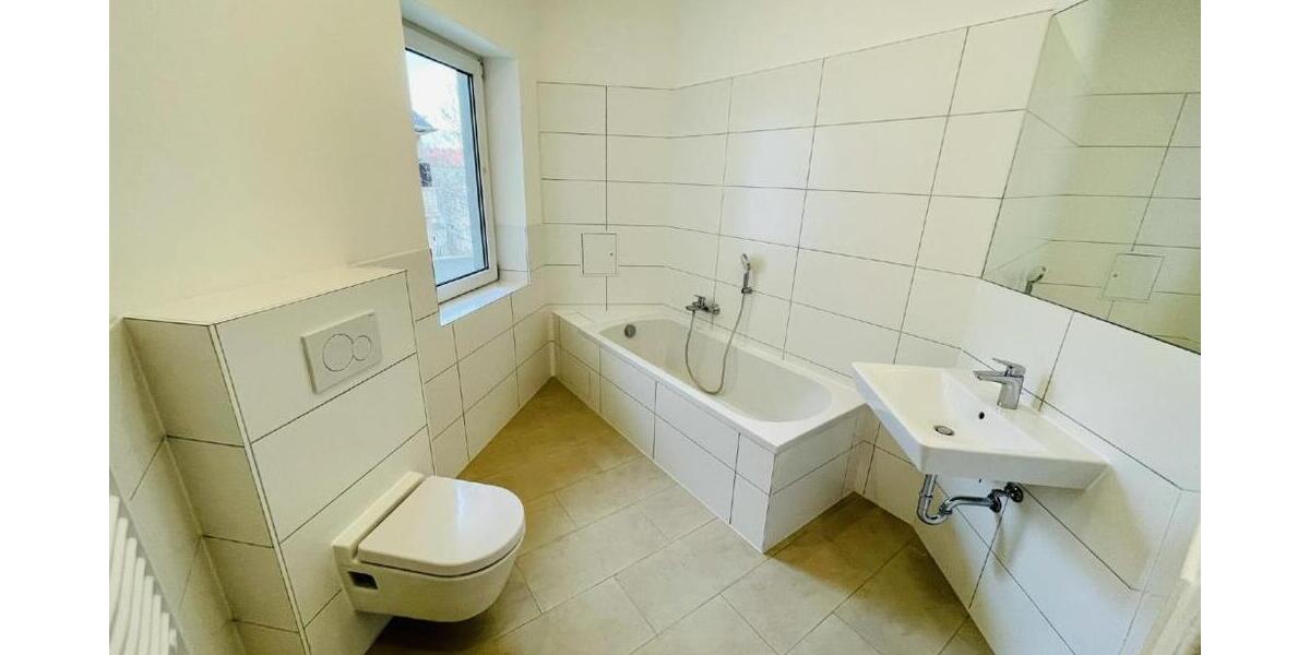 großzügige 4 Raum Wohnung mit 2 Balkonen & modernen Bad mit Wanne! - Etagenwohnung Gera Alt-Bieblach | Angebot:26248698