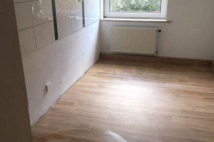 Wohnung Teuchern - 2 Zimmer, 53 m&sup2;, 45.000&euro; | Angebot:26306240