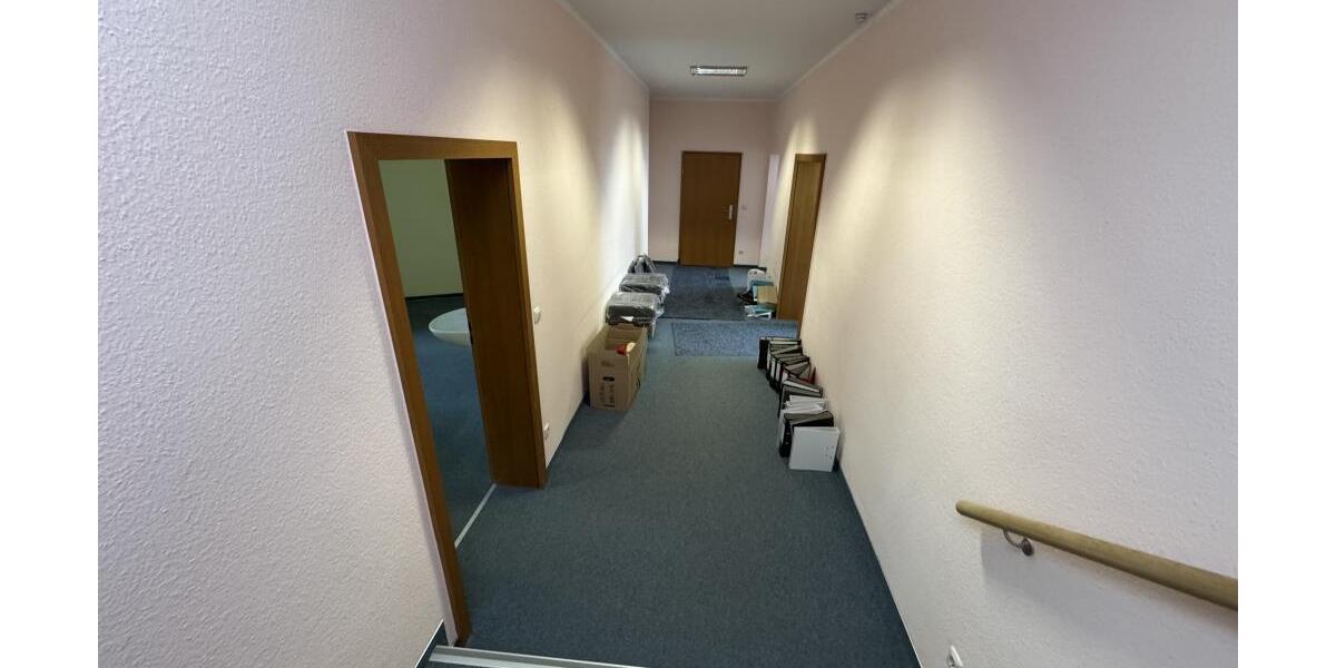 140 m² Praxis- oder Büroräume in Toplage von Gera-Debschwitz! - Gewerbeobjekt Gera Debschwitz | Angebot:26335128