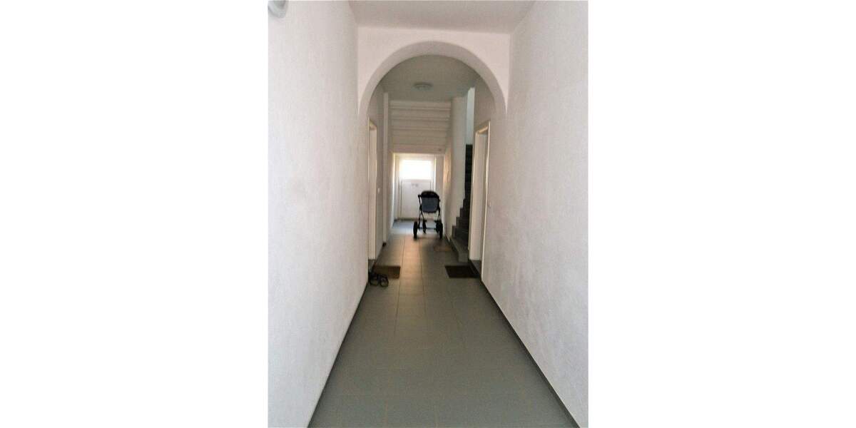 Hübsche 3 Raum Wohnung mit Balkon im Herzen der Stadt Meuselwitz zu verkaufen! 3 zimmer