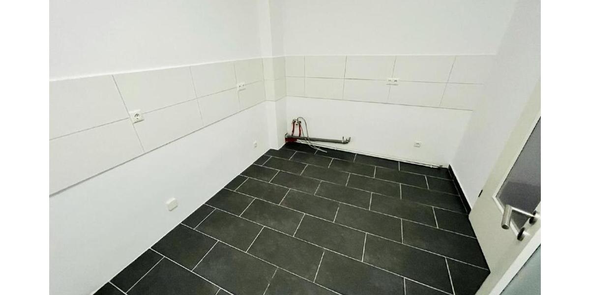Modern sanierte 4 Raum-Wohnung mit Balkon und schickem Bad! - Etagenwohnung Gera Ostviertel | Angebot:26843943