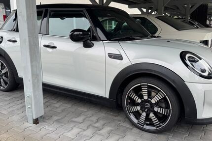 Mini Cooper S 35.000 km 26.990 € Zwickau 08056