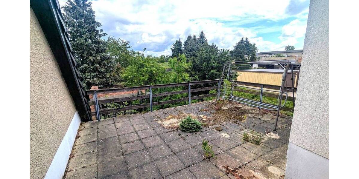 Mehrfamilienhaus, Wohnhaus Hermsdorf - 6 Zimmer, 155 m&sup2;, 79.000&euro; | Angebot:25703141