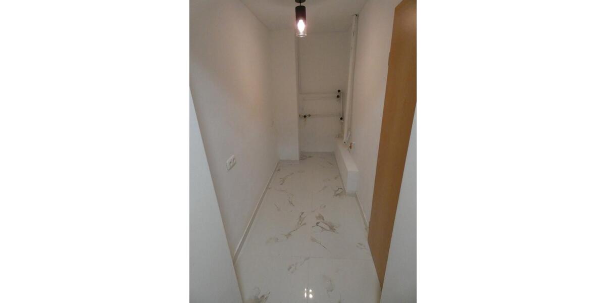 Einfamilienhaus Zeitz Theißen - 4 Zimmer, 200 m&sup2;, 220.000&euro; | Angebot:27142900