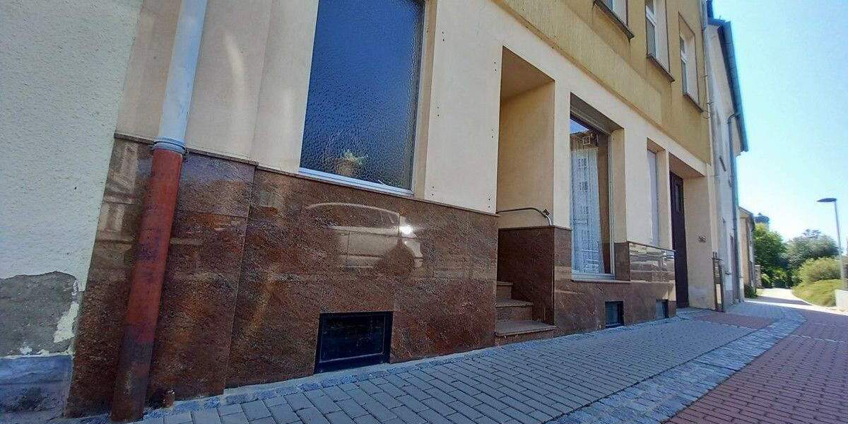 Mehrfamilienhaus, Wohnhaus Crimmitschau - 9 Zimmer, 185 m&sup2;, 69.000&euro; | Angebot:25385481