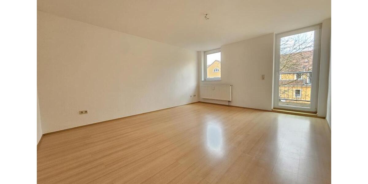 Etagenwohnung Altenburg - 2 Zimmer, 70 m&sup2;, 475&euro; | Angebot:26563033