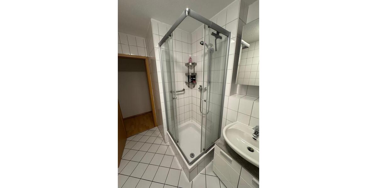 Etagenwohnung Altenburg - 2 Zimmer, 83 m&sup2;, 498&euro; | Angebot:26613171