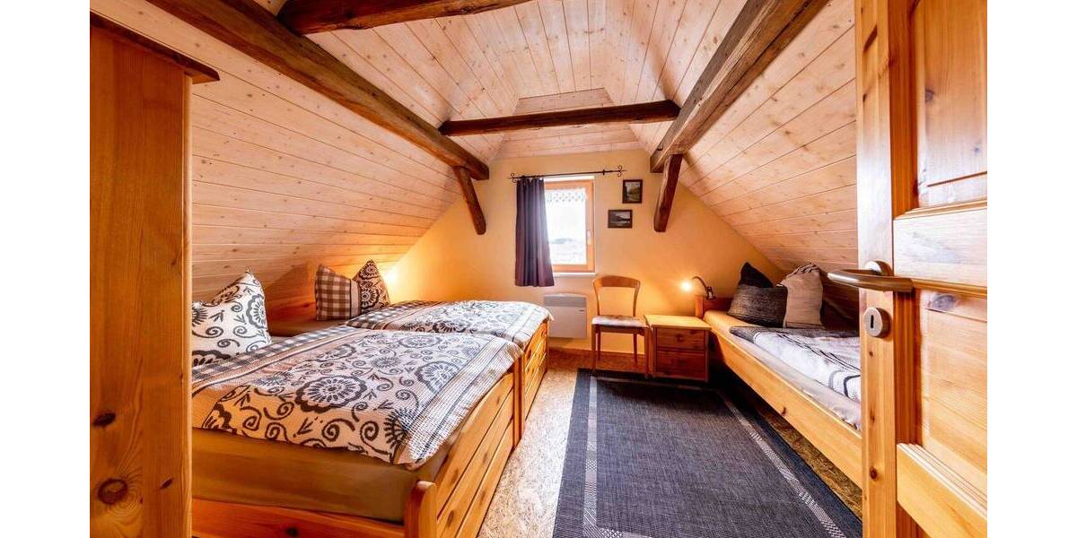 Mehrfamilienhaus, Wohnhaus Auma-Weidatal Wiebelsdorf - 7 Zimmer, 240 m&sup2;, 179.000&euro; | Angebot:26910454
