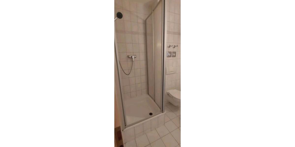 Etagenwohnung Greiz - 2 Zimmer, 53 m&sup2;, 295&euro; | Angebot:26586318