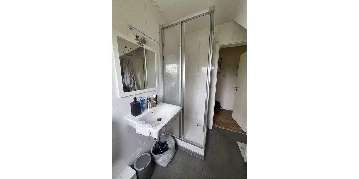 Gepflegte 2-Zimmer-Eigentumswohnung, leerstehend, mit Kfz-Stellplatz in Elsteraue 2 zimmer