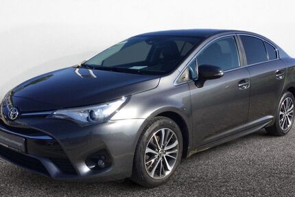 Toyota Avensis 93.720 km 14.430 € Petersberg 07616