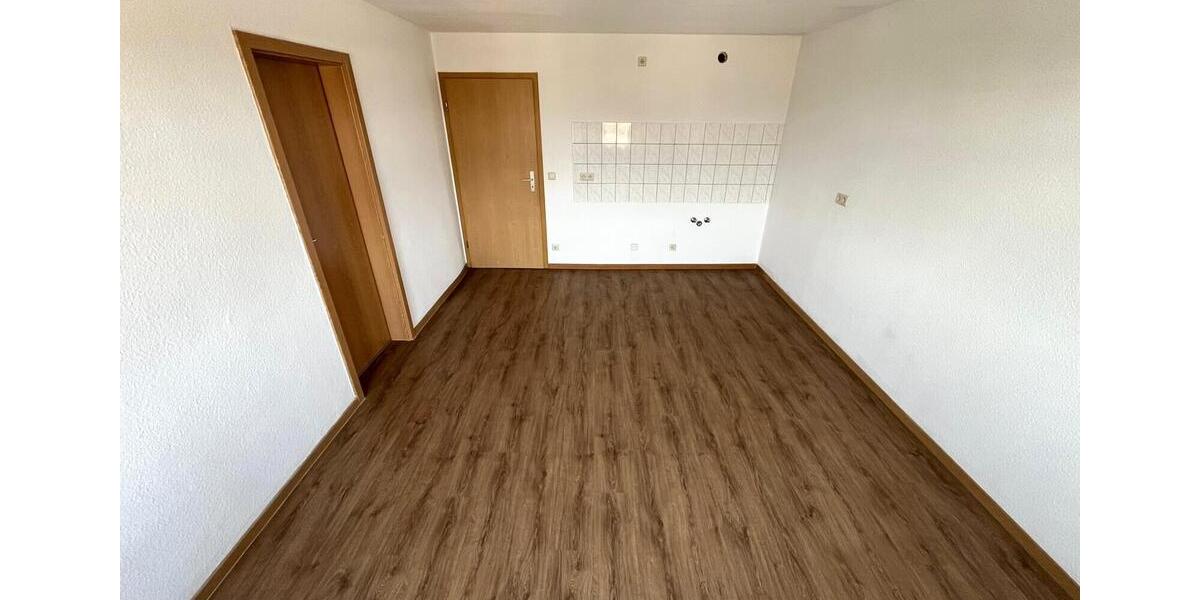 Dachgeschoßwohnung Gera Alt-Taubenpreskeln - 2 Zimmer, 38 m&sup2;, 200&euro; | Angebot:25782685