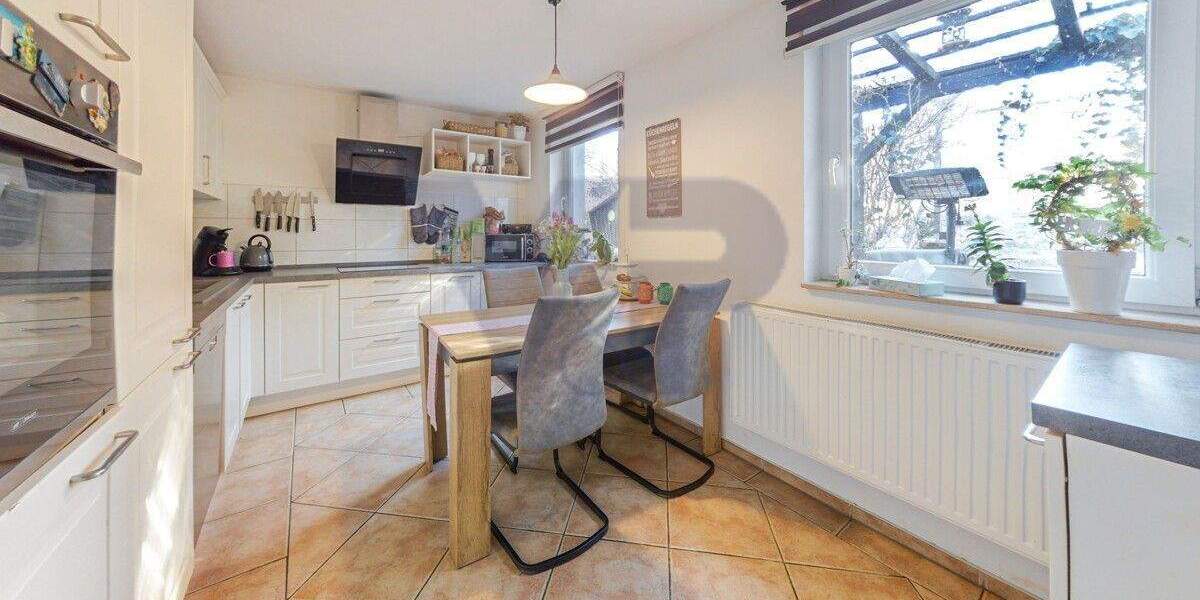 Einfamilienhaus Bad Köstritz - 6 Zimmer, 202 m&sup2;, 296.500&euro; | Angebot:25666116