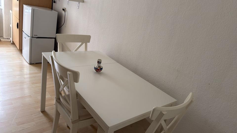 Etagenwohnung Gera Alt-Taubenpreskeln - 4 Zimmer, 70 m&sup2;, 80&euro; | Angebot:25886935