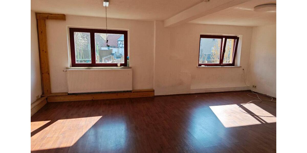 Maisonettenwohnung Kraftsdorf - 4 Zimmer, 130 m&sup2;, 1.200&euro; | Angebot:25136991