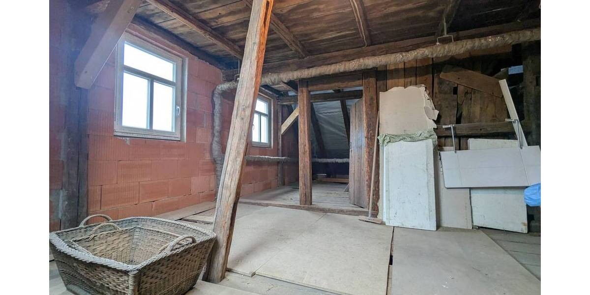 Mehrfamilienhaus, Wohnhaus Eisenberg - 4 Zimmer, 143 m&sup2;, 99.000&euro; | Angebot:25741019