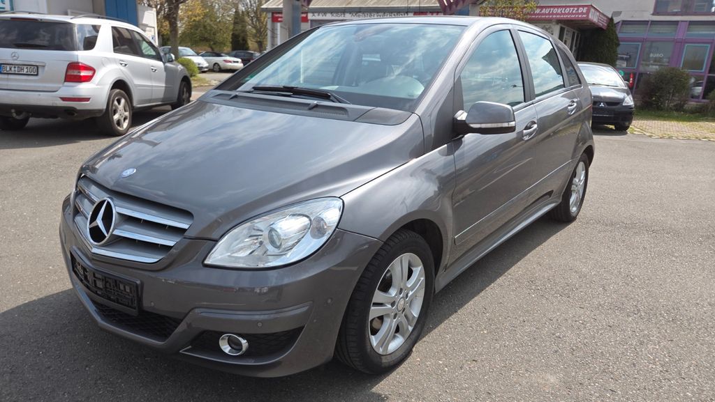 Mercedes-Benz B 200 210.500 km 4.590 &euro; Grana 06712