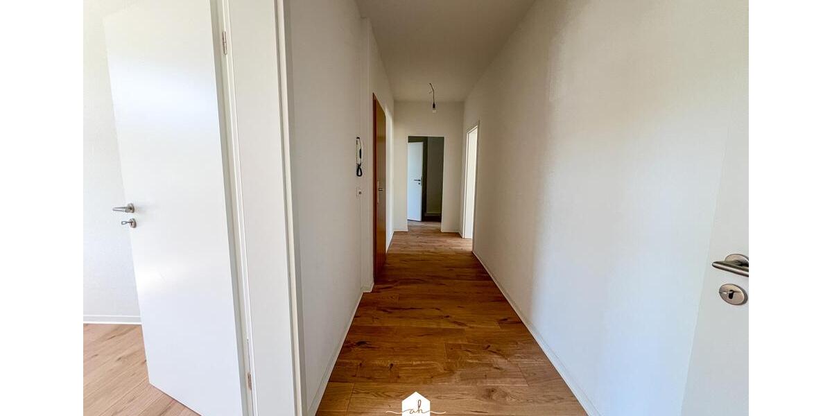 Dachgeschoßwohnung Greiz - 4 Zimmer, 83 m&sup2;, 520&euro; | Angebot:26476621