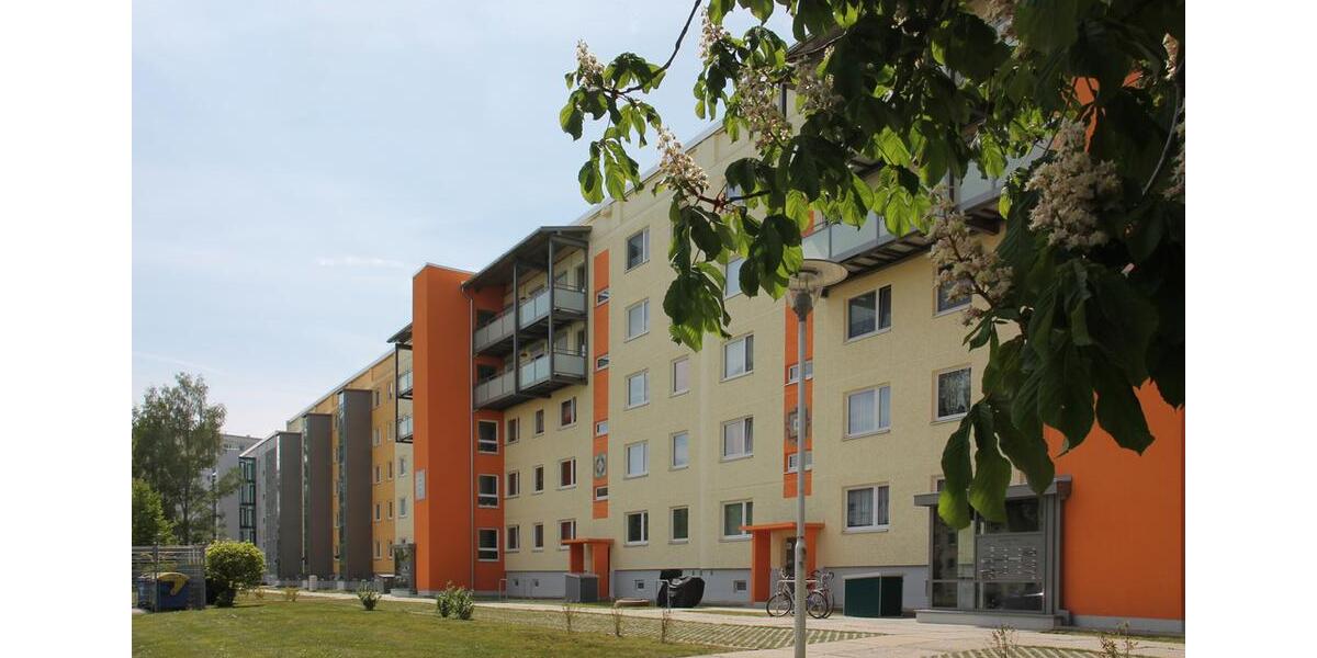 Etagenwohnung Gera Lusan - 2 Zimmer, 54 m&sup2;, 352&euro; | Angebot:26672952