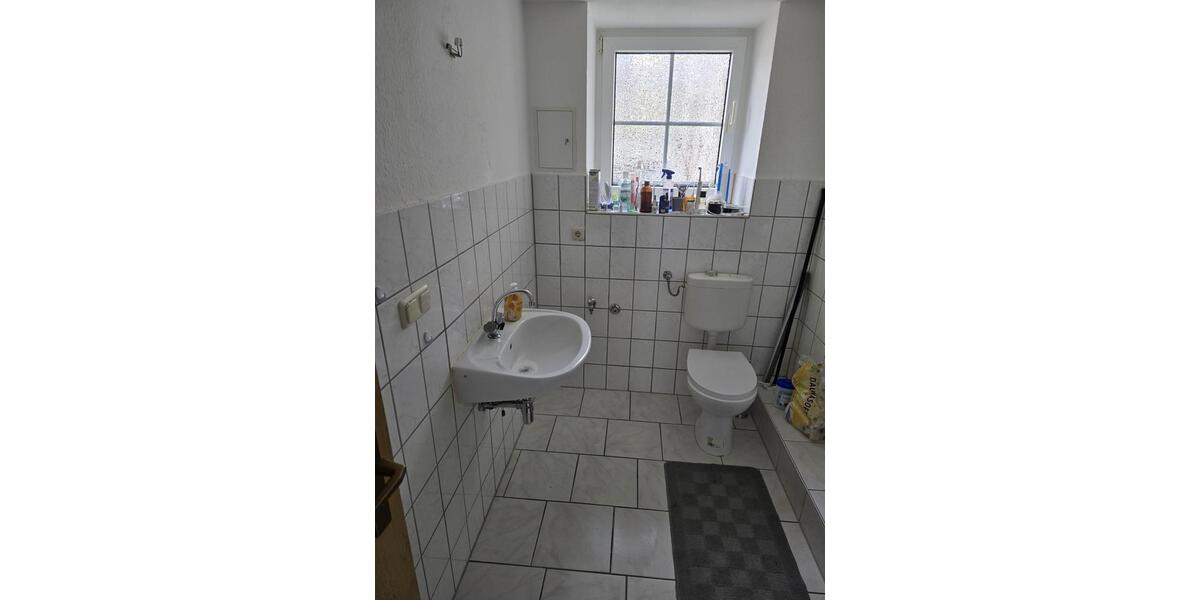 Hochparterre Ronneburg - 2 Zimmer, 42 m&sup2;, 250&euro; | Angebot:25999084