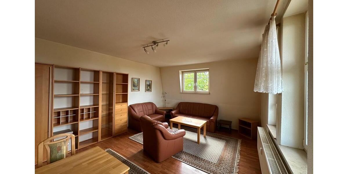 Dachgeschoßwohnung Crimmitschau - 2 Zimmer, 62 m&sup2;, 43.000&euro; | Angebot:27270867