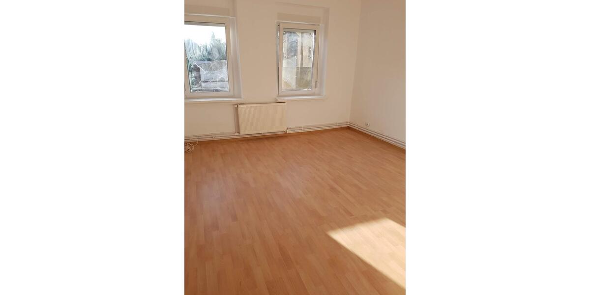 Etagenwohnung Werdau - 5 Zimmer, 116 m&sup2;, 100.000&euro; | Angebot:26136343