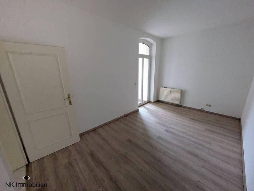 ++ schöne 3-Raum Wohnung mit Einbauküche, Balkon & Aufzug - nahe dem Hauptbahnhof ++