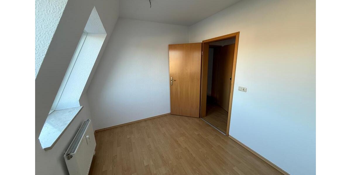 Dachgeschoßwohnung Greiz - 2 Zimmer, 50 m&sup2;, 289&euro; | Angebot:24511704