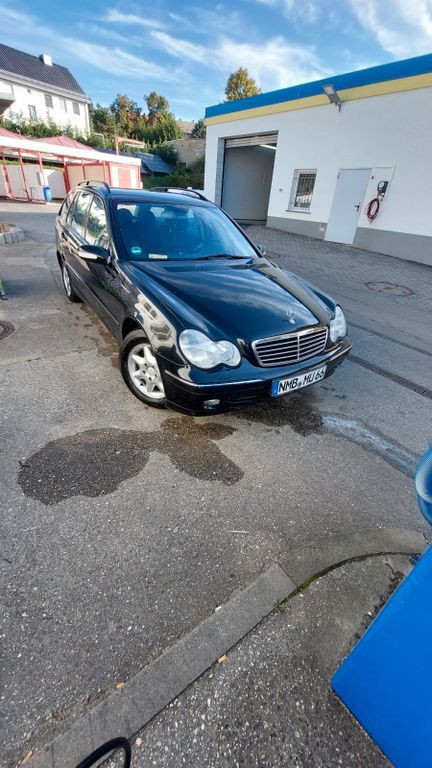 Mercedes-Benz C 200 180.500 km 2.750 € Naumburg/Saale 06618
