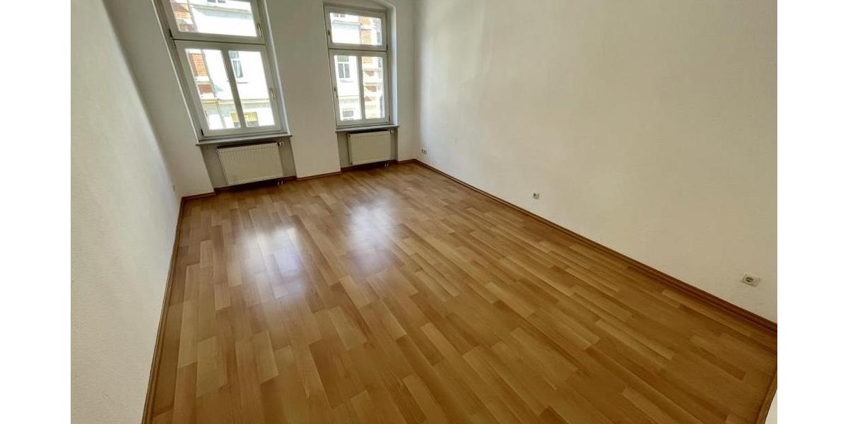Wohnen in Gera Untermhaus! 3 Raum Wohnung mit Balkon (Südseite) und großen Wohnzimmer! - Etagenwohnung Gera Untermhaus | Angebot:26376571