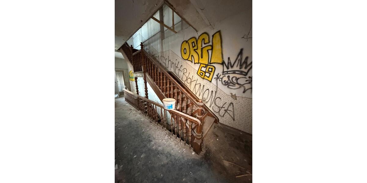 Mehrfamilienhaus, Wohnhaus Meerane - 11 Zimmer, 222 m&sup2;, 666&euro; | Angebot:25798672