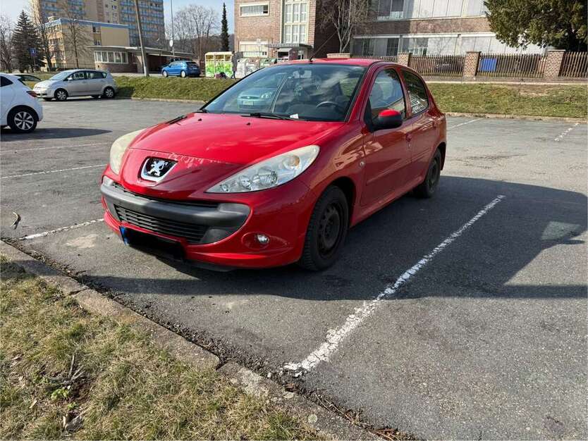 Peugeot 206 74.100 km 2.400 € Zwickau 08058
