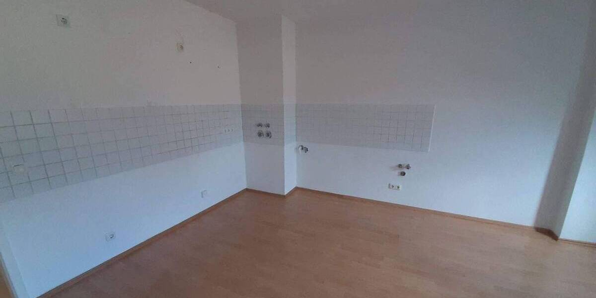 Etagenwohnung Gera Untermhaus - 4 Zimmer, 108 m&sup2;, 700&euro; | Angebot:26851207