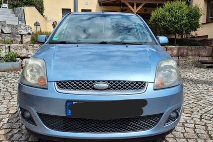 Ford Fiesta 192.000 km 999 € Neustadt 07806