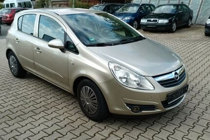 Opel Corsa 124.000 km 1.990 € Reichenbach im Vogtland 08468