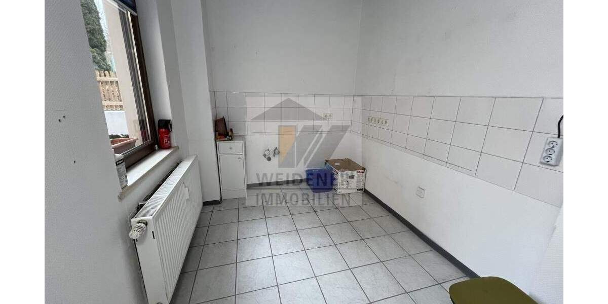 Mehrfamilienhaus mit Potential in zentraler Lage von Weida sucht Sie als neuen Besitzer! 1 zimmer
