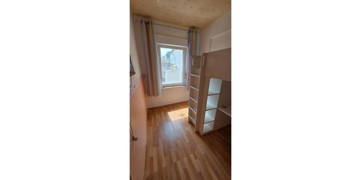 Reihenhaus Crimmitschau - 6 Zimmer, 103 m&sup2;, 70.000&euro; | Angebot:27266545