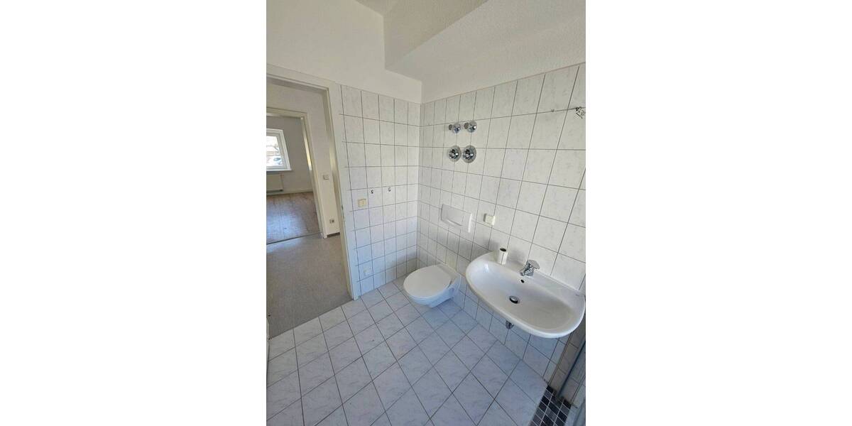 Etagenwohnung Altenburg Drescha - 2 Zimmer, 61 m&sup2;, 370&euro; | Angebot:26402381