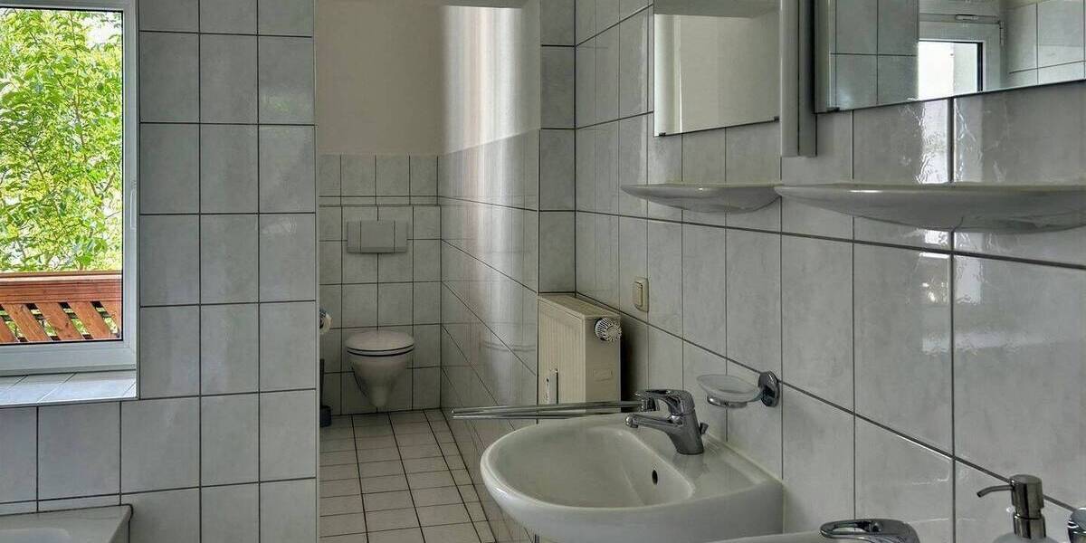 Etagenwohnung Gera Debschwitz - 3 Zimmer, 80 m&sup2;, 75.000&euro; | Angebot:26835279