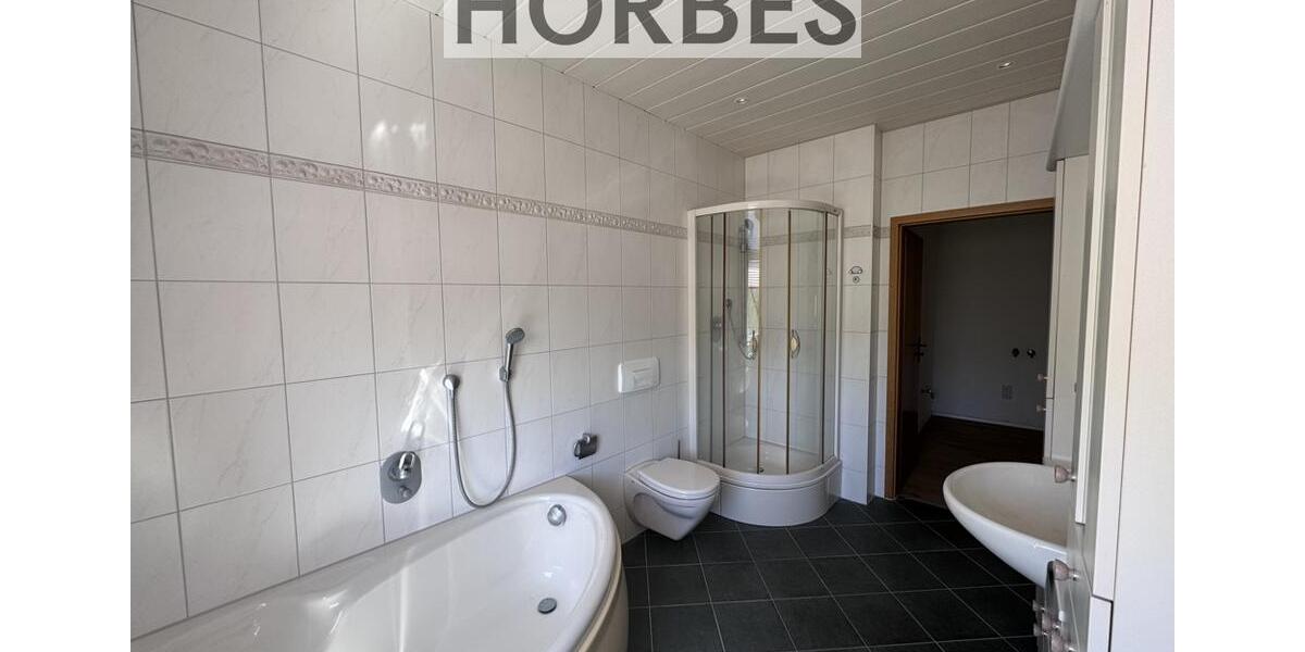 Dachgeschoßwohnung Meerane - 2 Zimmer, 54 m&sup2;, 350&euro; | Angebot:26384051