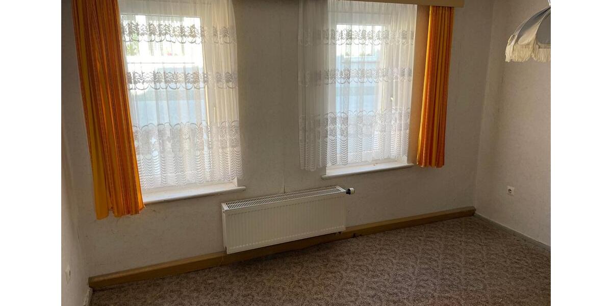 Reihenhaus Osterfeld - 6 Zimmer, 123 m&sup2;, 45.000&euro; | Angebot:17980768