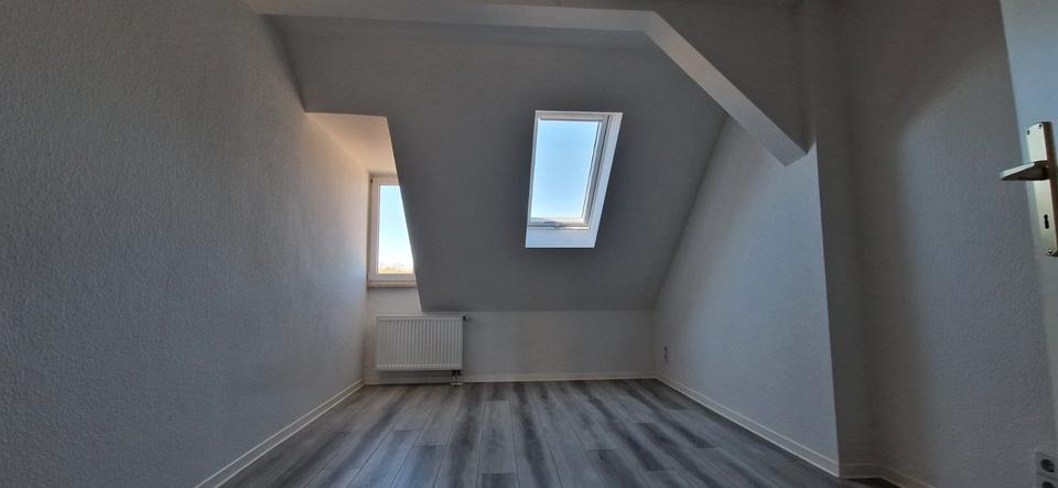 Dachgeschoßwohnung Gößnitz - 5 Zimmer, 98 m&sup2;, 585&euro; | Angebot:26479812