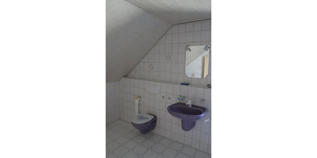 Doppelhaushälfte Crimmitschau - 12 Zimmer, 170 m&sup2;, 150.000&euro; | Angebot:26606571