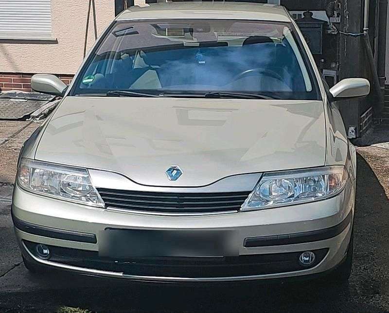 Renault Laguna 106.997 km 3.990 € Kretzschau OT Grana 06712