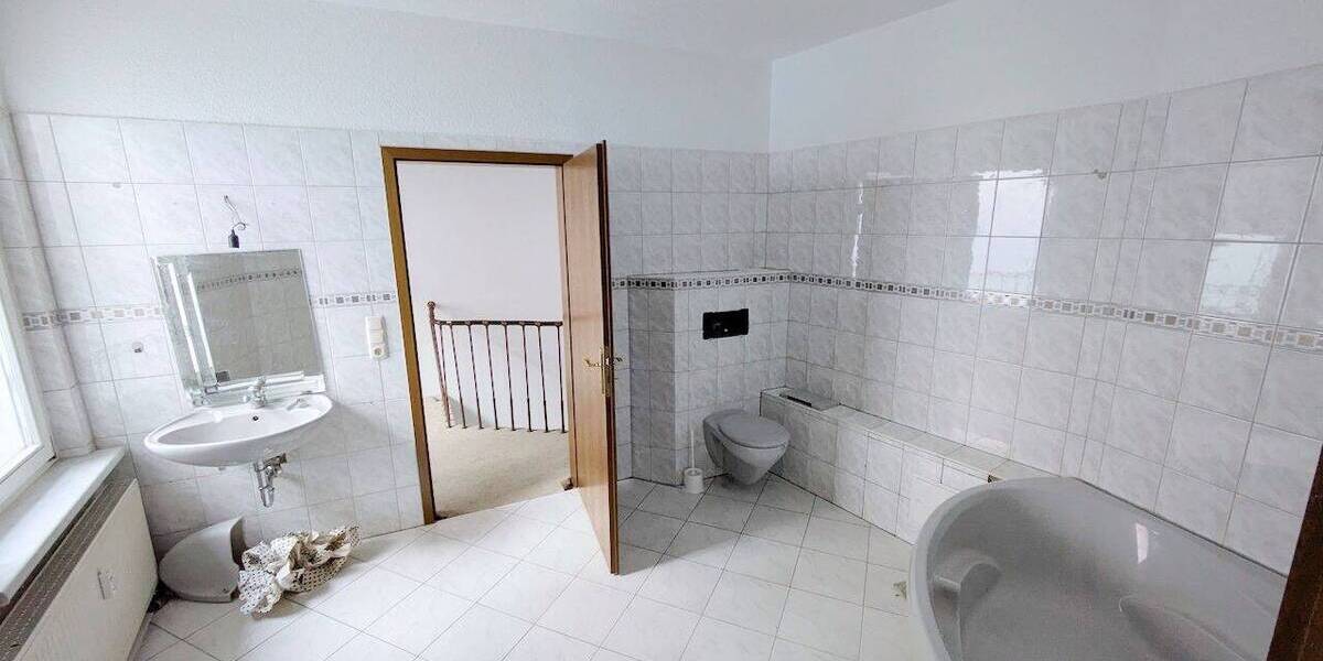 Mehrfamilienhaus, Wohnhaus Altenburg - 1 Zimmer, 329 m&sup2;, 220.000&euro; | Angebot:25928711