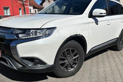 Mitsubishi Outlander 86.500 km 17.399 &euro; Eisenberg 07607