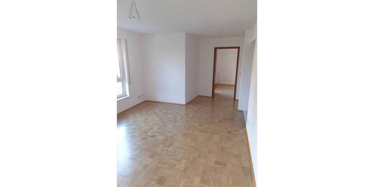 Etagenwohnung Crimmitschau - 2 Zimmer, 53 m&sup2;, 290&euro; | Angebot:26228549