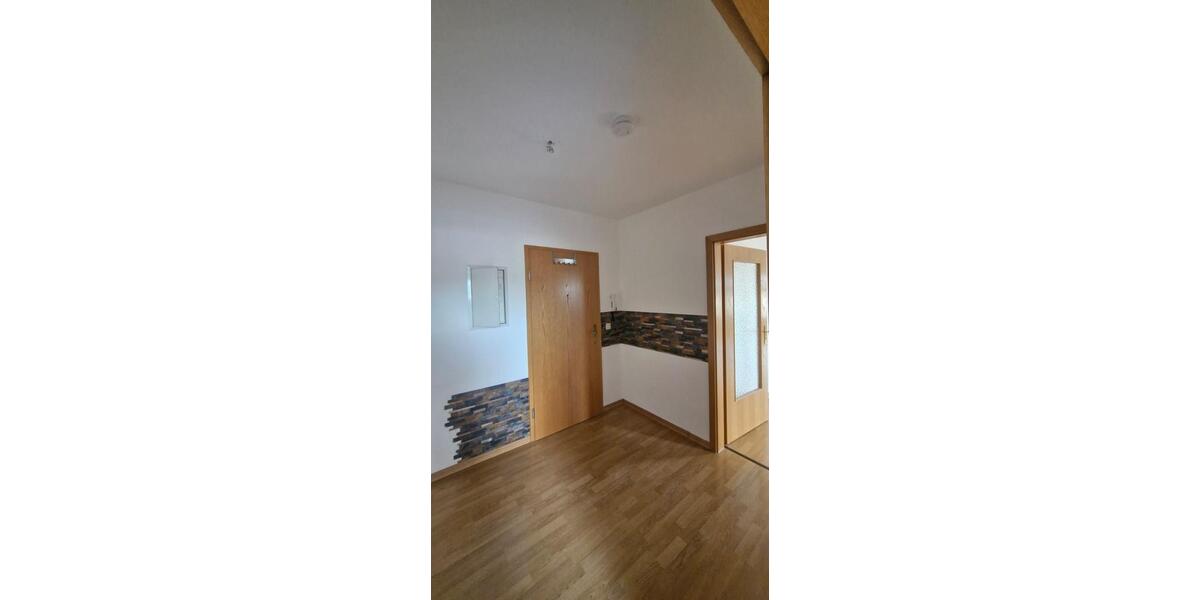 Dachgeschoßwohnung Gera Alt-Bieblach - 1.5 Zimmer, 47 m&sup2;, 240&euro; | Angebot:25419120