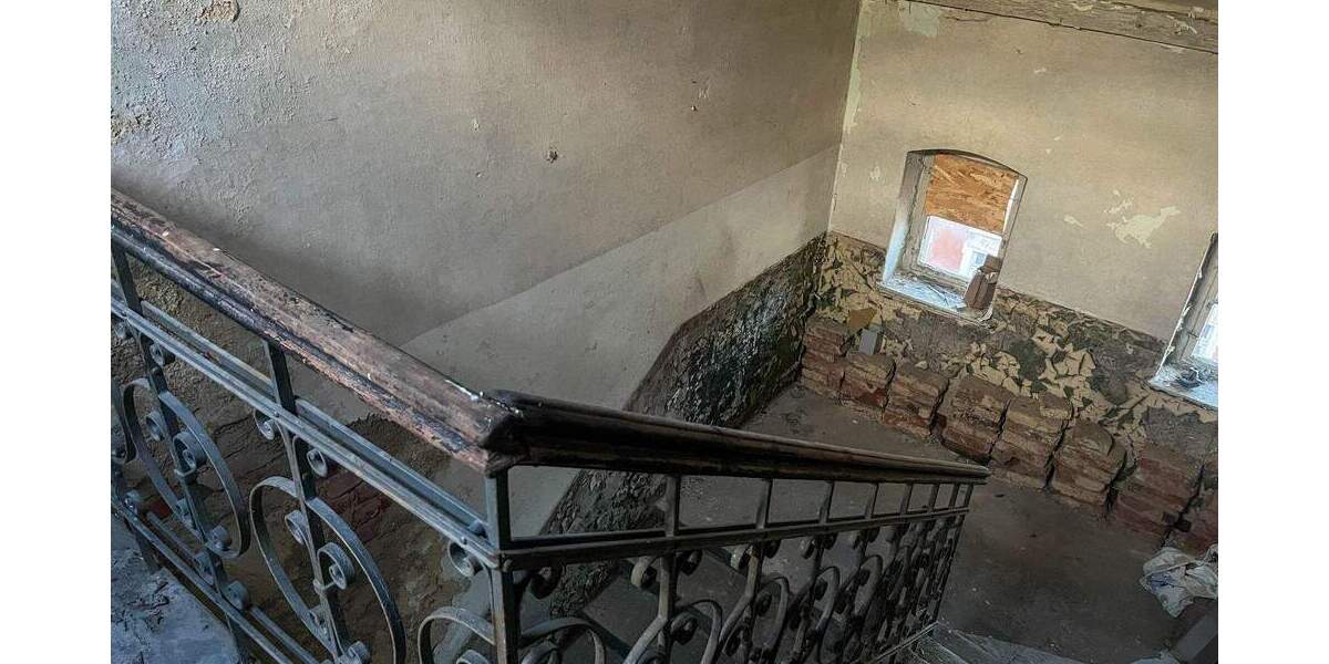 Mehrfamilienhaus, Wohnhaus Gera Pforten - 4 Zimmer, 790 m&sup2;, 130.000&euro; | Angebot:25695871