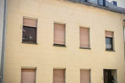 Haus Meerane - 8 Zimmer, 155 m&sup2;, 149.000&euro; | Angebot:25165629